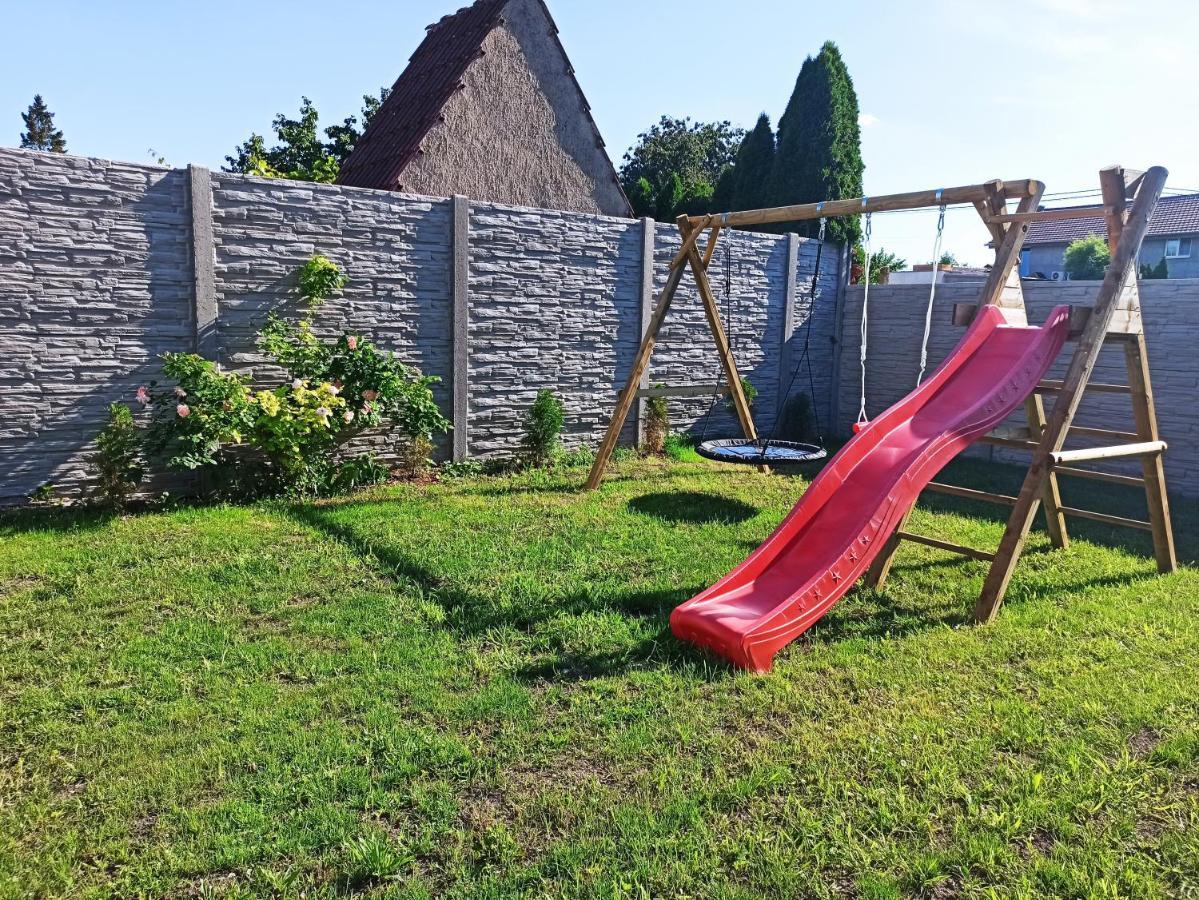 Familly Apartmens Homestay Dolni Dunajovice